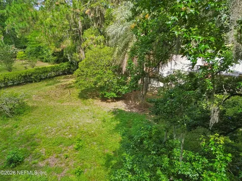 1901 State Road 13 N St. Johns FL 32259