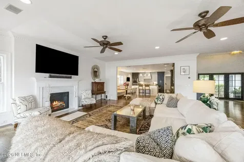 4273 Venetia Boulevard Jacksonville FL 32210