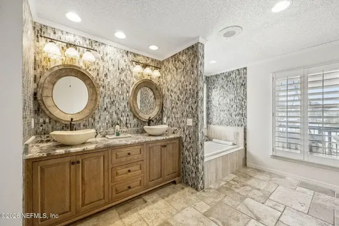 4273 Venetia Boulevard Jacksonville FL 32210
