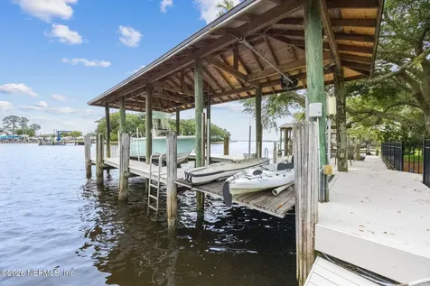 4273 Venetia Boulevard Jacksonville FL 32210