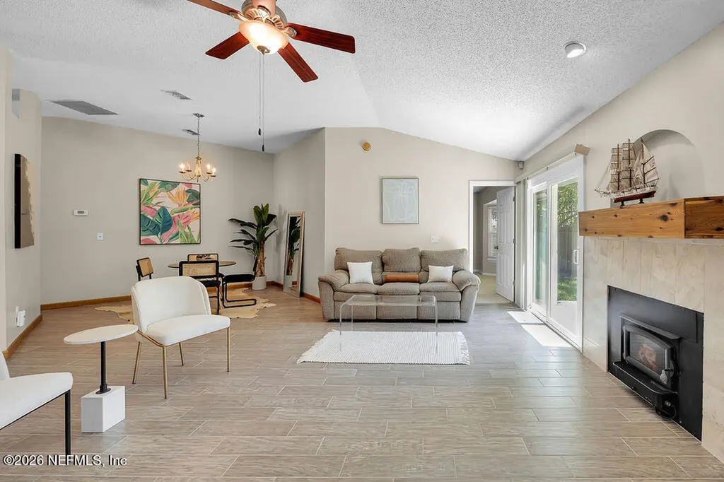 948 Chapeltown Circle N Jacksonville FL 32225