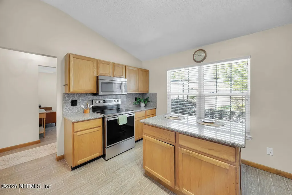 948 Chapeltown Circle N Jacksonville FL 32225