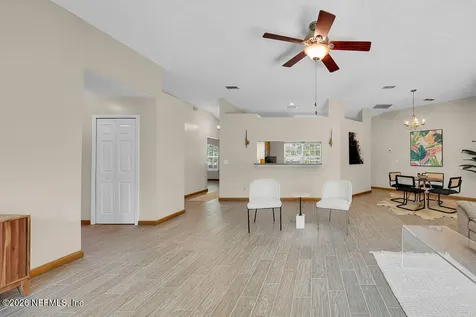 948 Chapeltown Circle N Jacksonville FL 32225