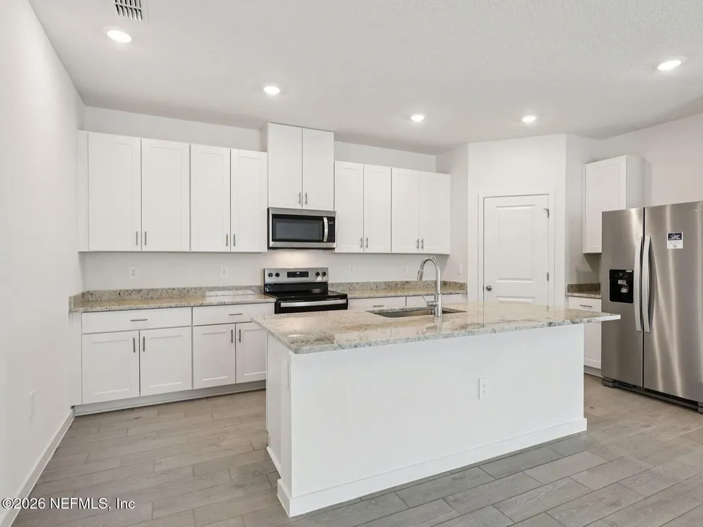 7369 Everett Forest Drive Jacksonville FL 32219