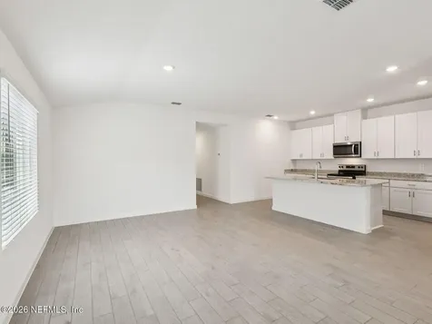 7369 Everett Forest Drive Jacksonville FL 32219