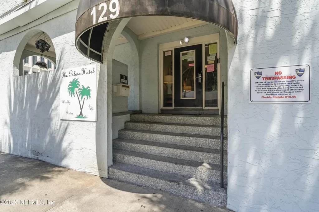 129 N Market Street Jacksonville FL 32202