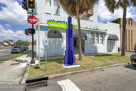 129 N Market Street Jacksonville FL 32202