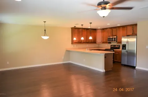 8015 Hilsdale Road Jacksonville FL 32216