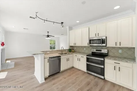 1213 Ribbon Road St. Johns FL 32259
