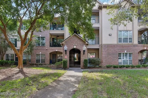 7800 Point Meadows Drive Jacksonville FL 32256
