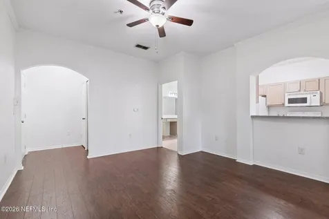 7800 Point Meadows Drive Jacksonville FL 32256