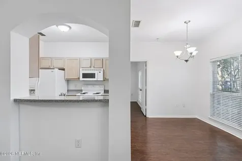 7800 Point Meadows Drive Jacksonville FL 32256