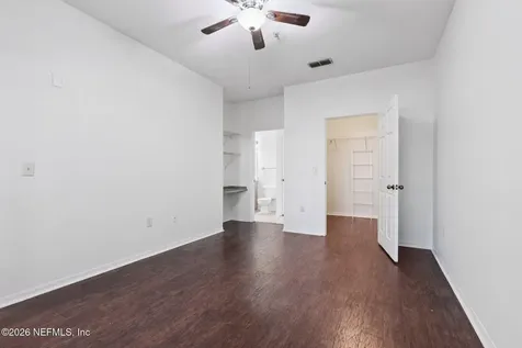 7800 Point Meadows Drive Jacksonville FL 32256