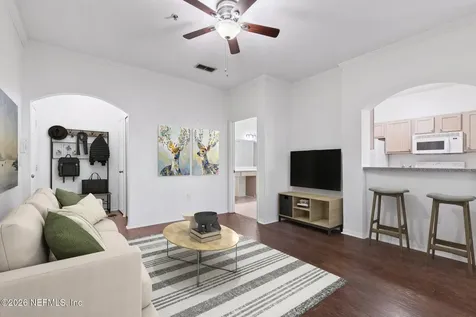 7800 Point Meadows Drive Jacksonville FL 32256