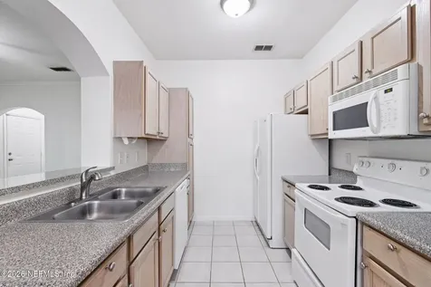 7800 Point Meadows Drive Jacksonville FL 32256