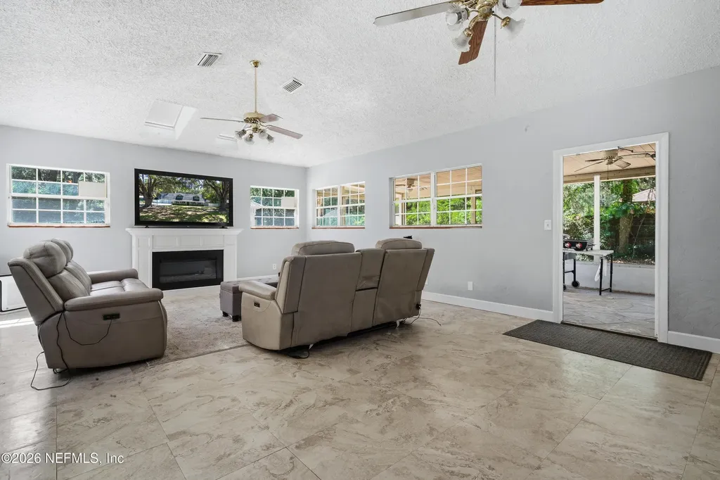 1025 Granger Drive Jacksonville FL 32221