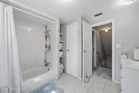 1025 Granger Drive Jacksonville FL 32221