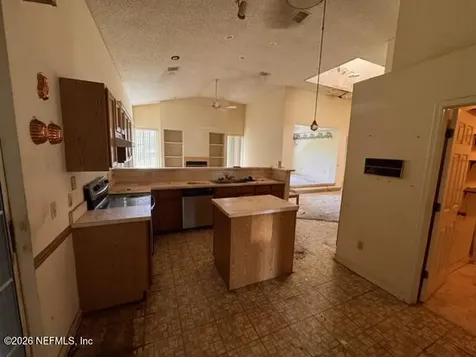 10251 Triple Crown Avenue Jacksonville FL 32257