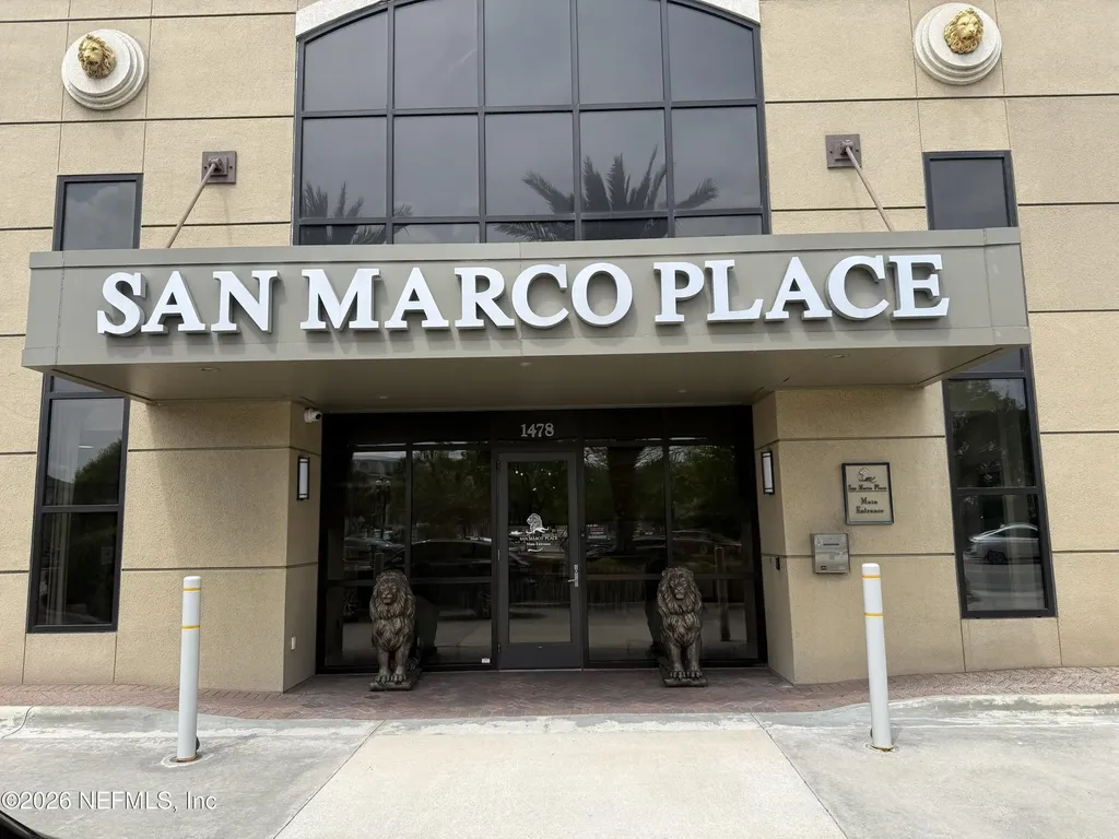 1478 Riverplace Boulevard Jacksonville FL 32207