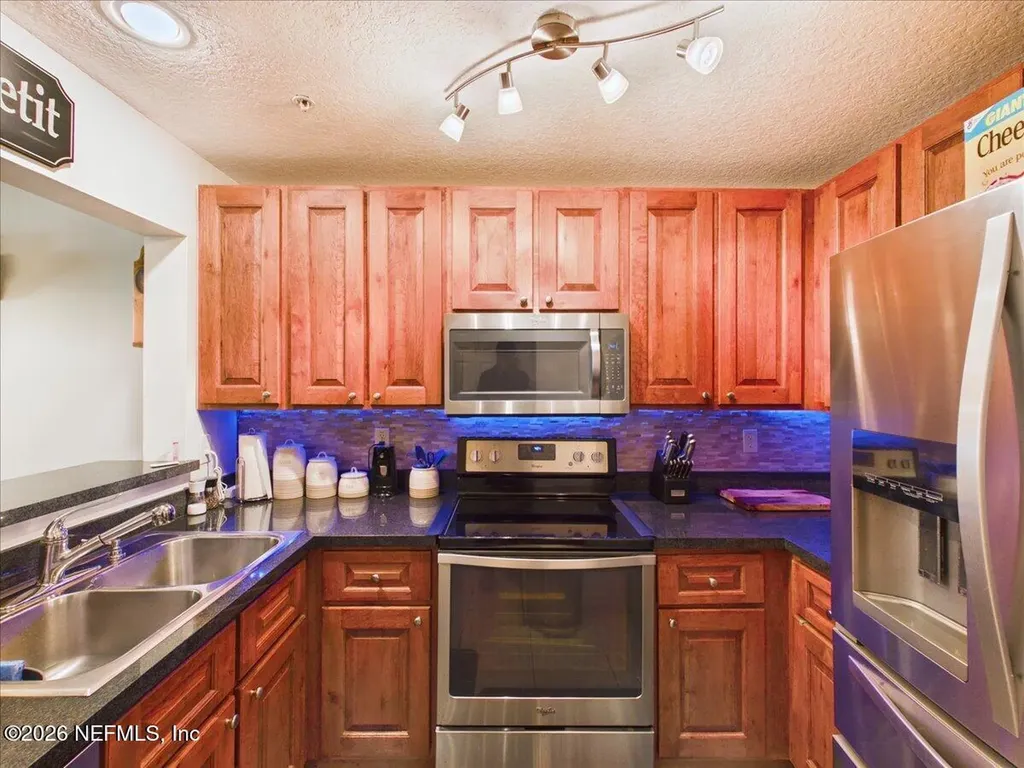99 Broad River Place Welaka FL 32193