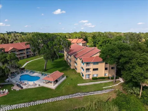 99 Broad River Place Welaka FL 32193