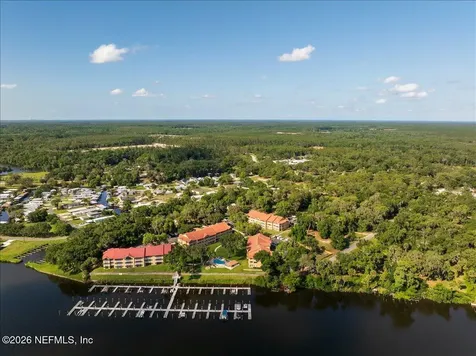 99 Broad River Place Welaka FL 32193