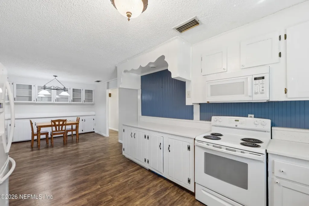 9246 Bearden Road Jacksonville FL 32220