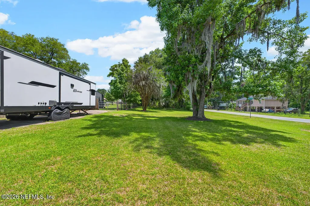 4075 Sunrise Farms Road Middleburg FL 32068