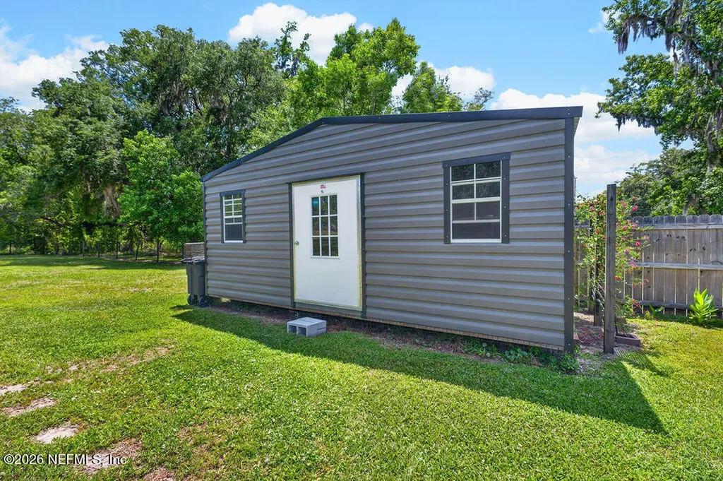 4075 Sunrise Farms Road Middleburg FL 32068