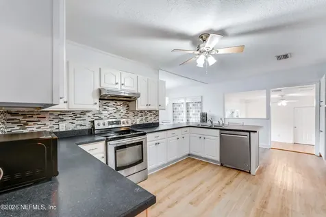 522 3rd Avenue S Jacksonville Beach FL 32250