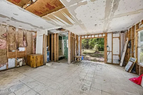 5622 County Road 229 Glen St. Mary FL 32040