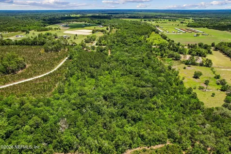 5622 County Road 229 Glen St. Mary FL 32040