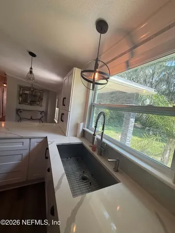 126 E East End Road San Mateo FL 32187