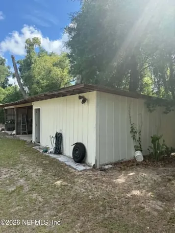 126 E East End Road San Mateo FL 32187