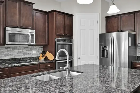 610 Cloisterbane Drive St. Johns FL 32259
