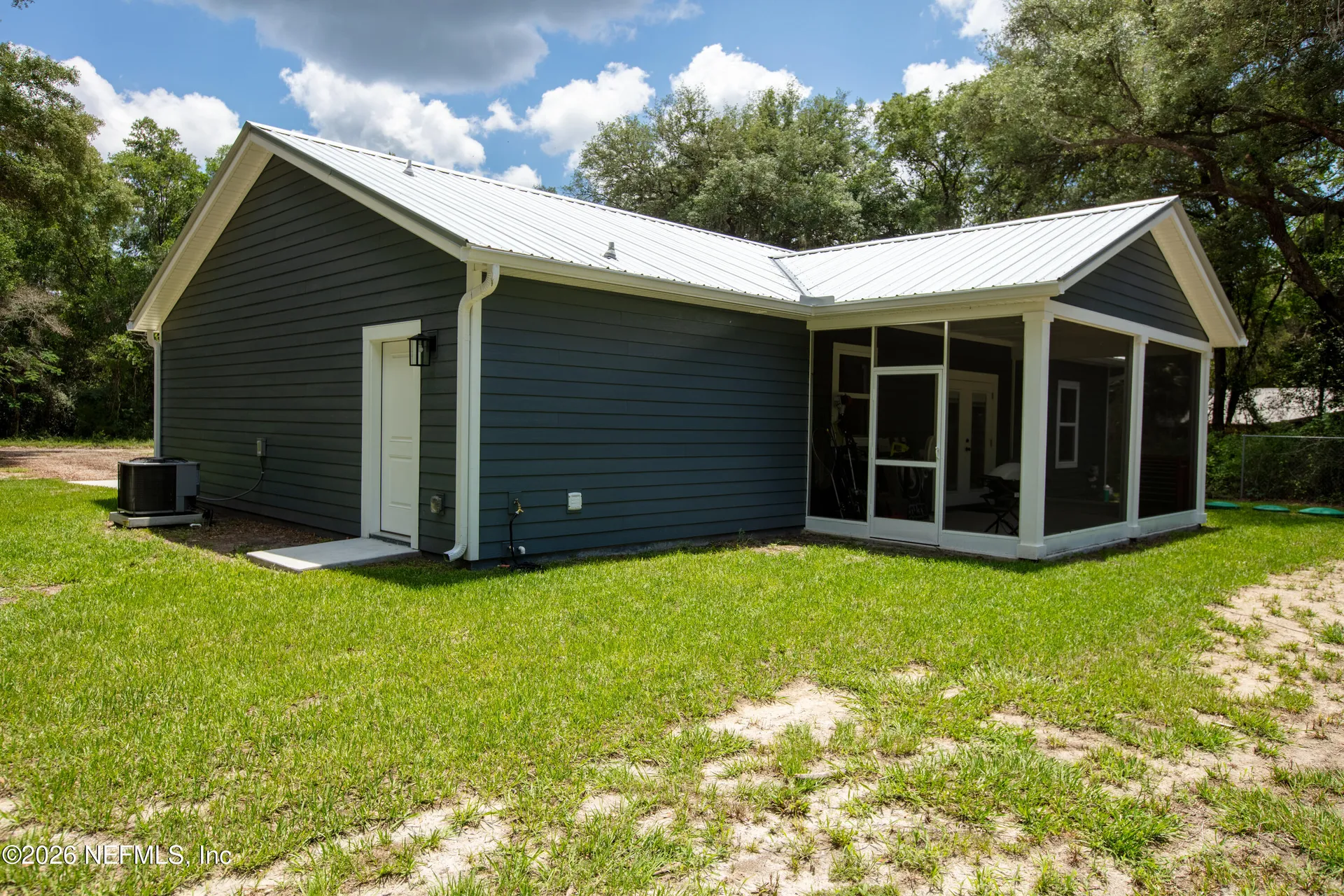 207 N Palmetto Avenue Florahome FL 32140