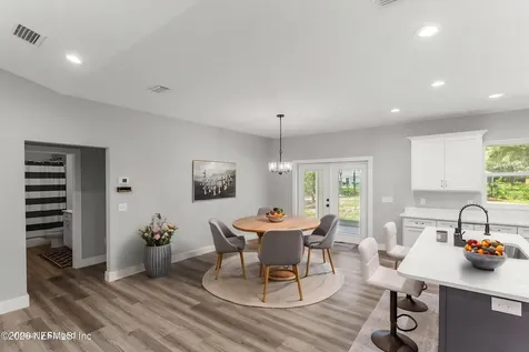 207 N Palmetto Avenue Florahome FL 32140