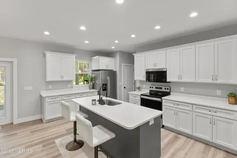 207 N Palmetto Avenue Florahome FL 32140