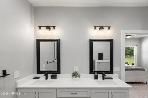 207 N Palmetto Avenue Florahome FL 32140