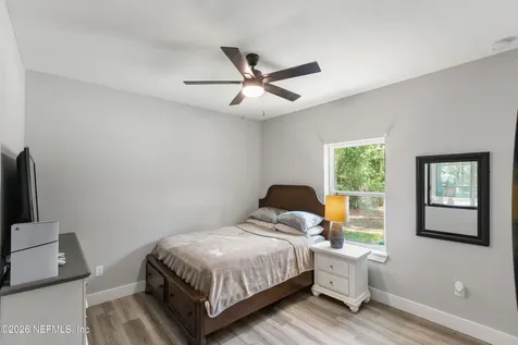 207 N Palmetto Avenue Florahome FL 32140
