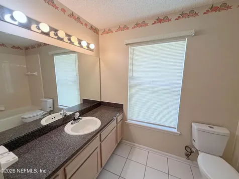 6083 Alpenrose Avenue Jacksonville FL 32256