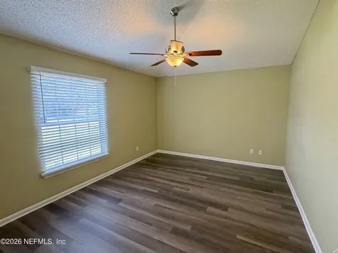 6083 Alpenrose Avenue Jacksonville FL 32256