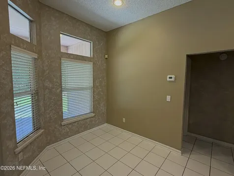 6083 Alpenrose Avenue Jacksonville FL 32256