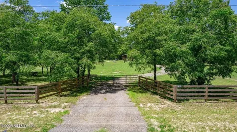 24064 County Road 121 Hilliard FL 32046