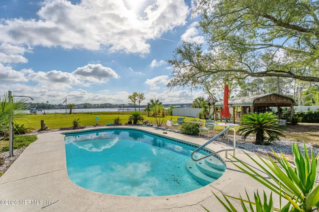 8339 Concord Boulevard E Jacksonville FL 32208