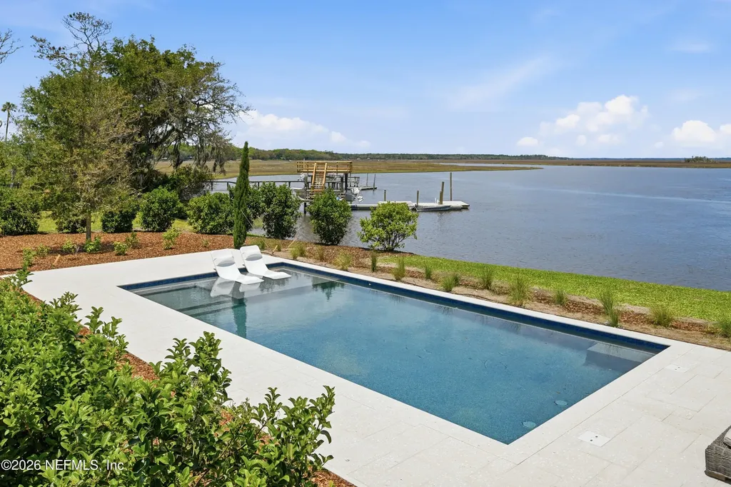 3013/3021 Sunset Landing Drive Jacksonville FL 32226