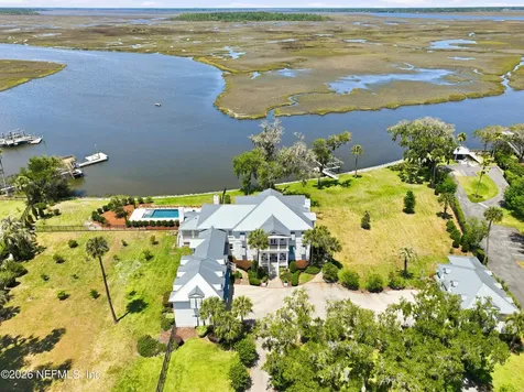3013/3021 Sunset Landing Drive Jacksonville FL 32226