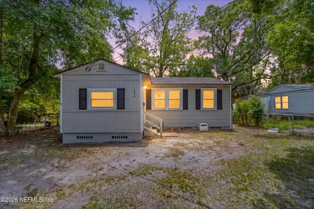 1650 W 34th Street Jacksonville FL 32209
