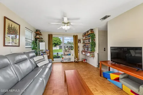 1189 Crown Drive Jacksonville FL 32221
