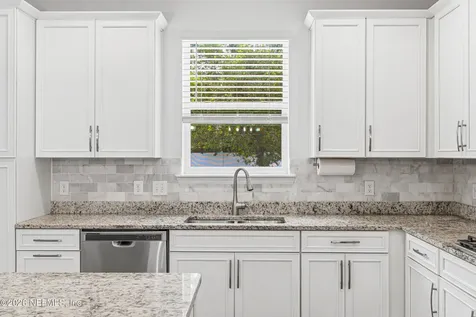 38 Cloverbrook Road St. Johns FL 32259